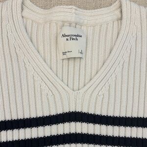 Abercrombie & Fitch ribbed sweater